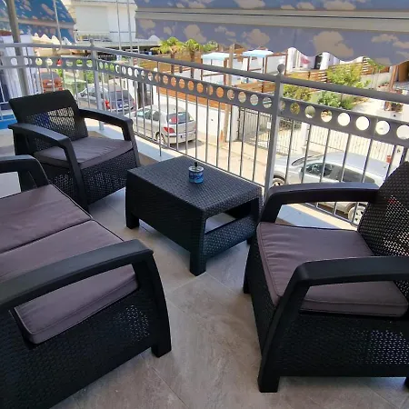 Christakis Luxury Apartment Nea Kallikrateia